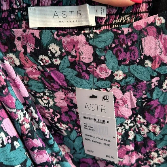 ASTR the Label Puff Sleeve Front Slit Midi Dress - Picture 6 of 6